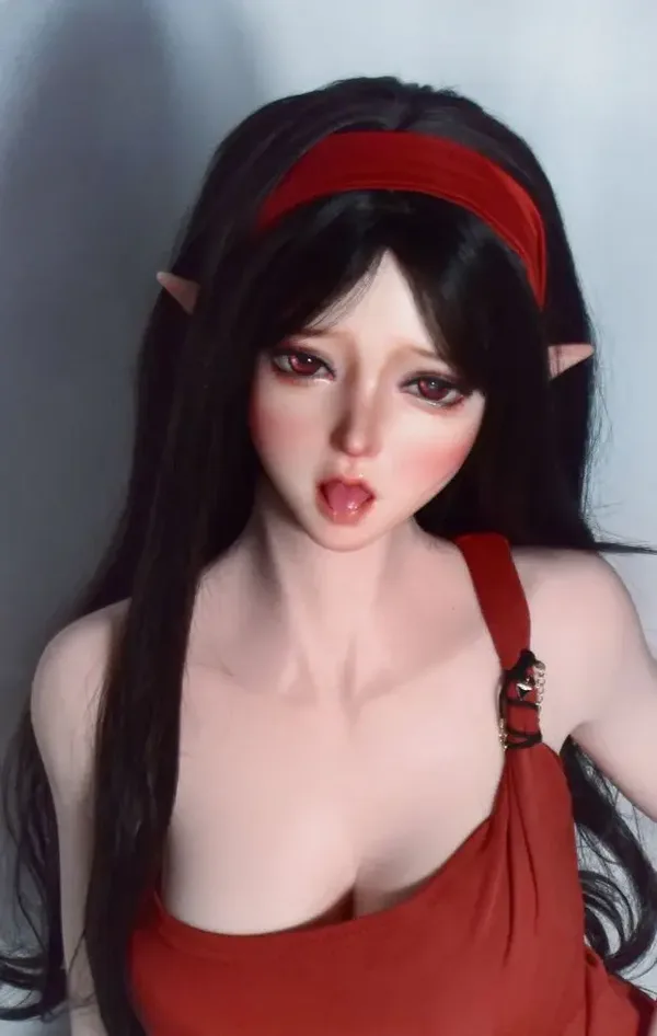 Elsa Babe Sakuma Hanasaki