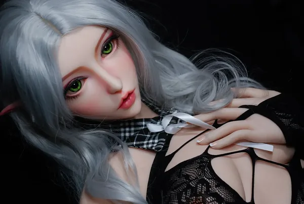 Elsa Babe Suzuki Chiyo