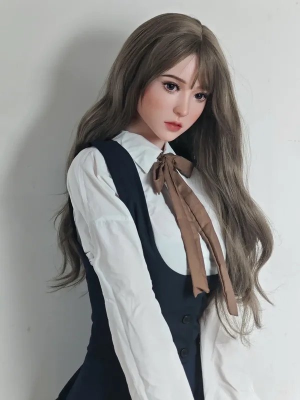Elsa Babe Yoshizawa Anri