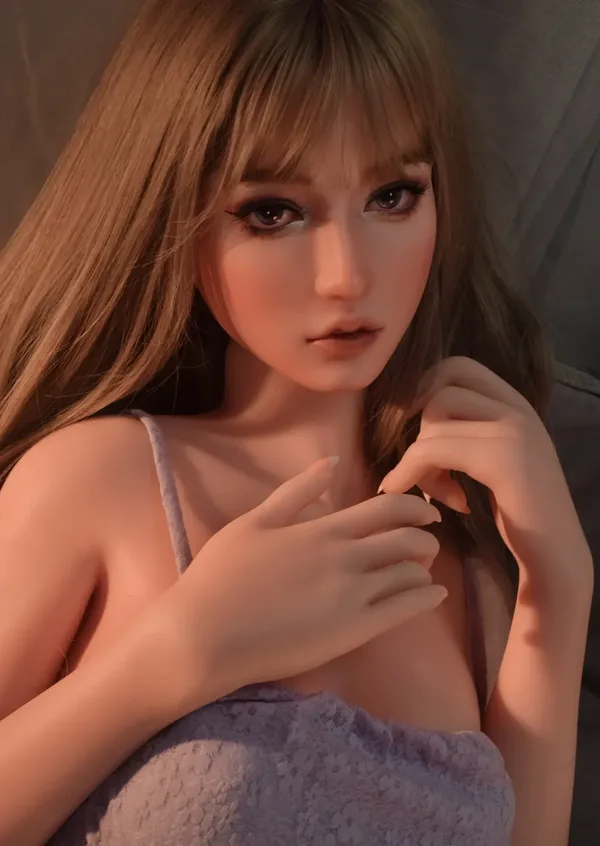 Elsa Babe Sasaki Azusa