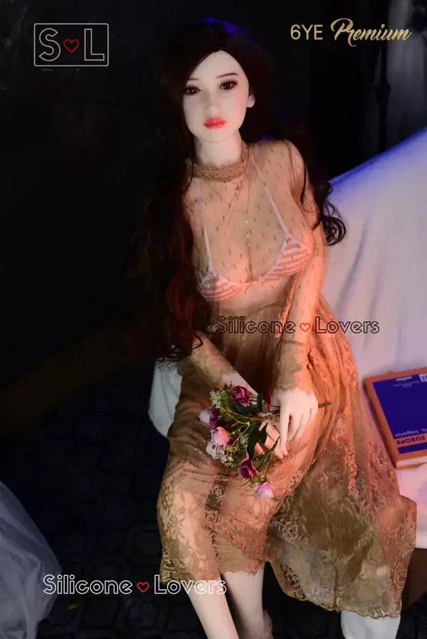 6YE Hyuna