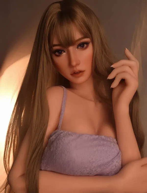 Elsa Babe Sasaki Azusa